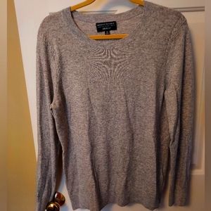 Banana Republic gray sweater. XL